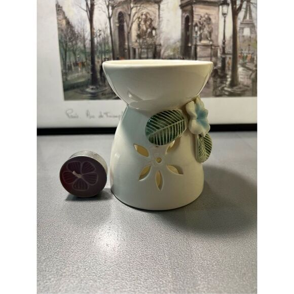 Blue & White‎ Hibiscus Ceramic Wax Warmer - NWOT - Picture 2 of 9